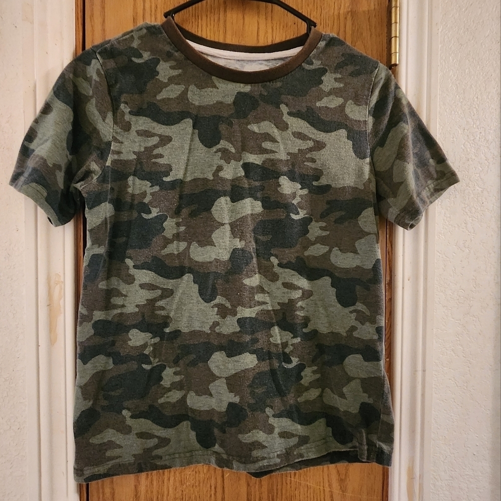 EUC seven oaks soft camo top sz14/16 boys